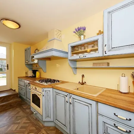 Lemon Zadarvillas